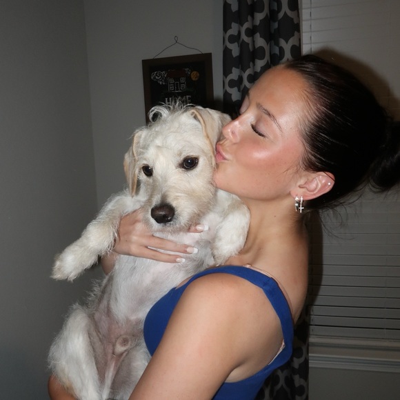 Meet your Posher, Hailey - Picture 1 of 1